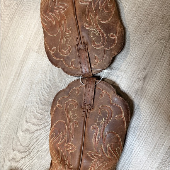 Ariat Tan Leather Cowboy Boots - Picture 6 of 14